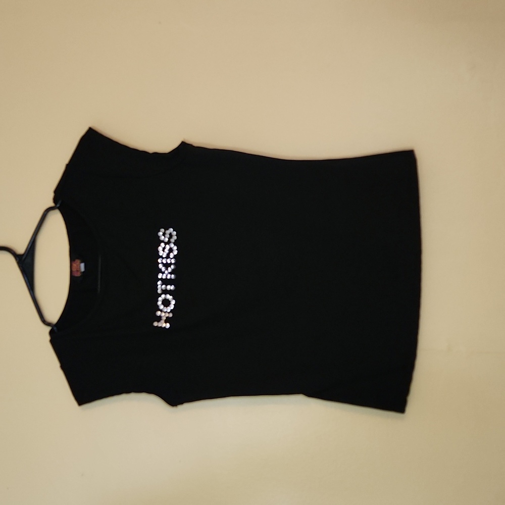 Black tshirt
